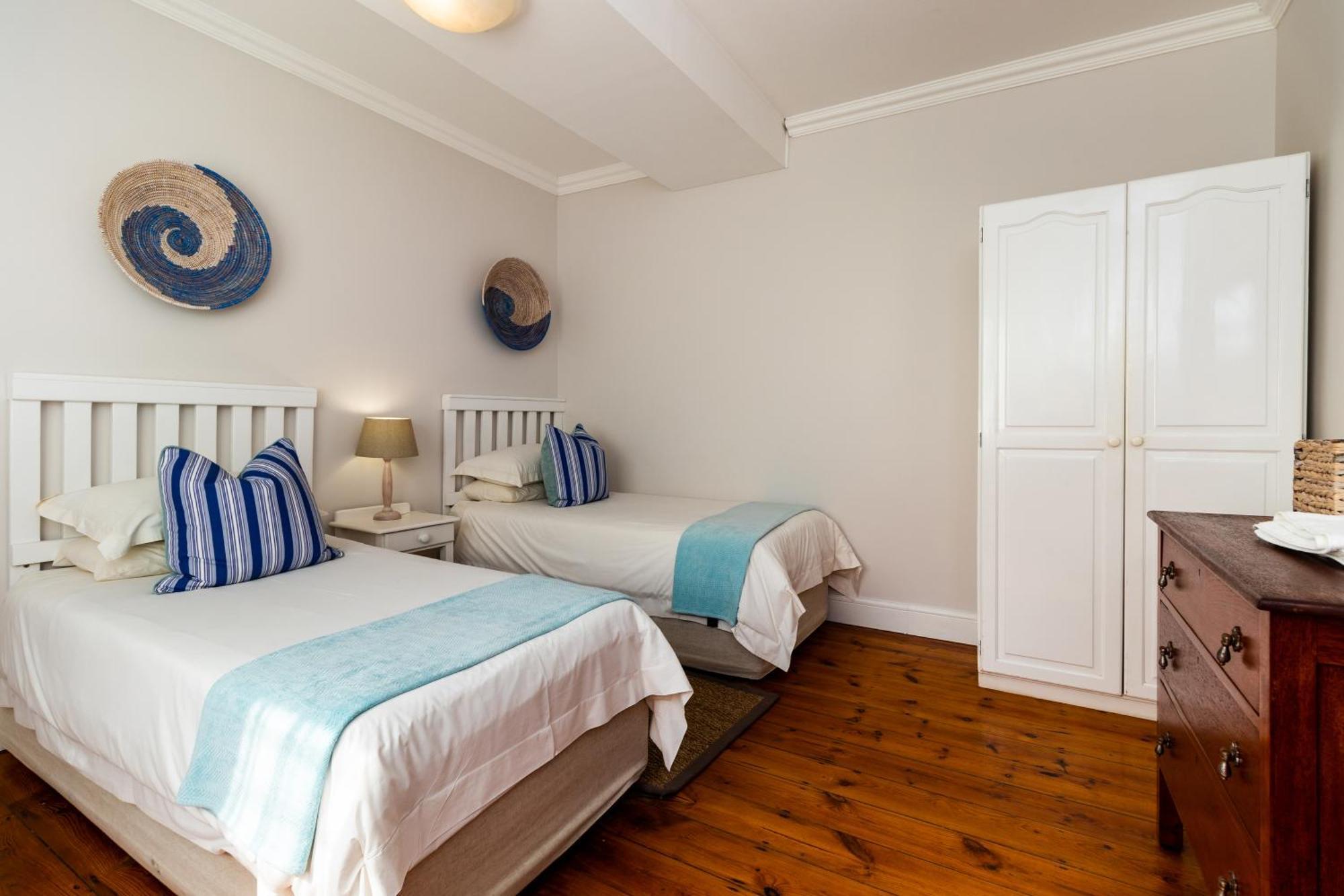Morgan Bay Hotel Стая снимка